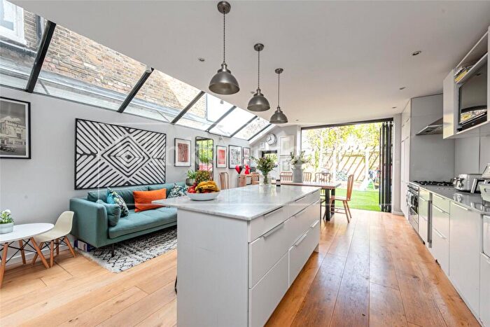 4 Bedroom Terraced House To Rent In Bathurst Gardens, London, NW10