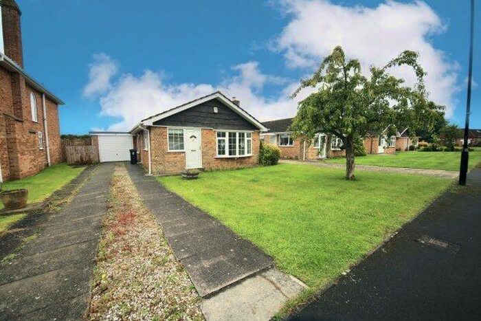 2 Bedroom Bungalow To Rent In Southfield Close, York, YO23