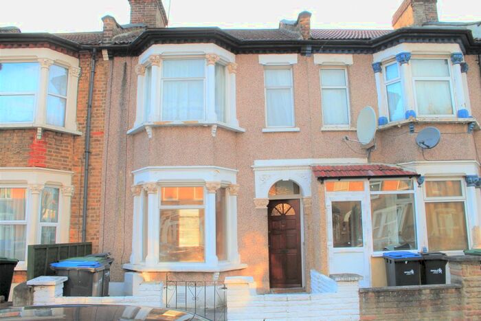 3 Bedroom Terraced House To Rent In Chester Road, Edmonton, N9