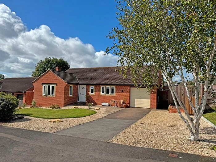 3 Bedroom Detached Bungalow For Sale In Abbey Close, Curry Rivel, Langport, TA10