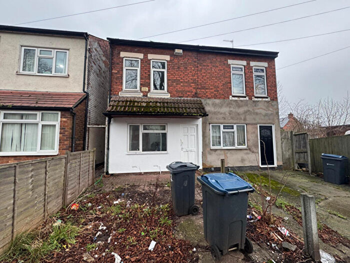 4 Bedroom Semi Detached House For Sale In Alleyne Road, Birmingham, West Midlands, B24