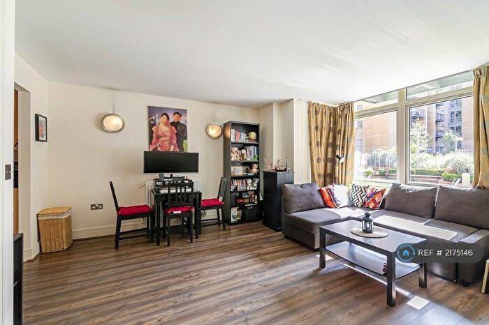 1 Bedroom Flat To Rent In Lowry House, London, E14