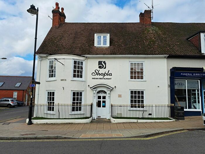 2 Bedroom Flat To Rent In West Street, Alresford, SO24