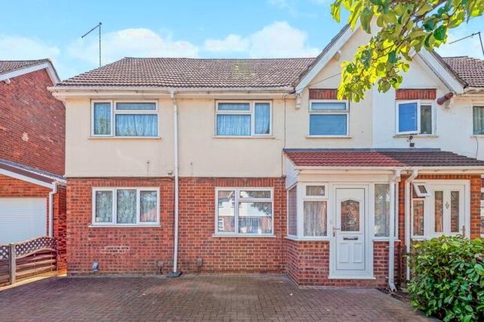 6 Bedroom Semi Detached House To Rent In Barlee Crescent, Uxbridge, UB8