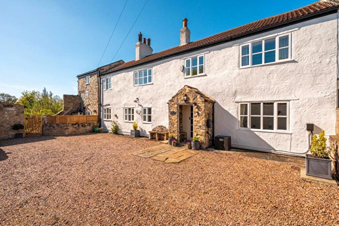 3 Bedroom House For Sale In Lumby Hill, Leeds, West Yorkshire, LS25