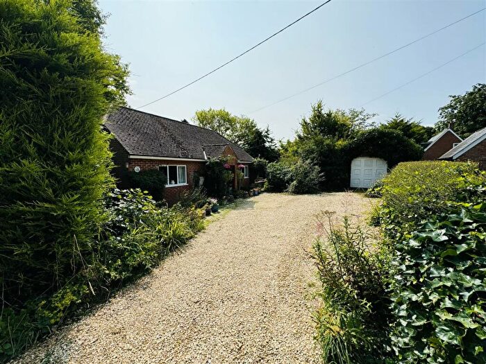 2 Bedroom Detached House For Sale In Oare, Marlborough, SN8