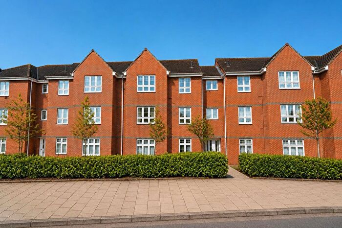 2 Bedroom Flat For Sale In Kenton Lane, Newcastle Upon Tyne, NE3
