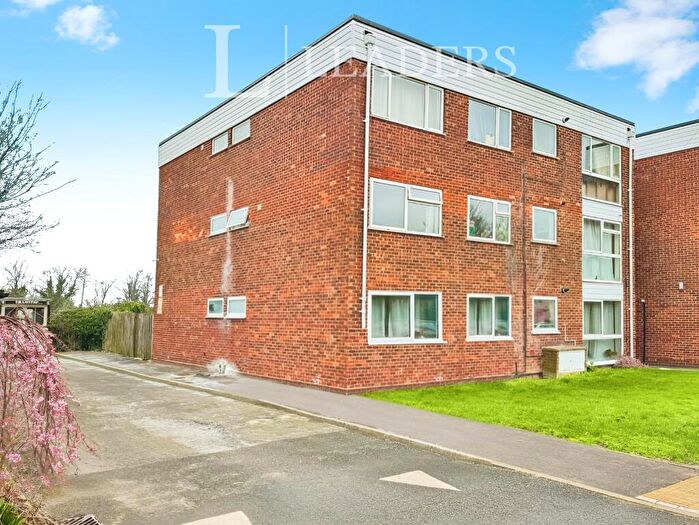 2 Bedroom Apartment To Rent In Howard Court, Howard Road, CB5