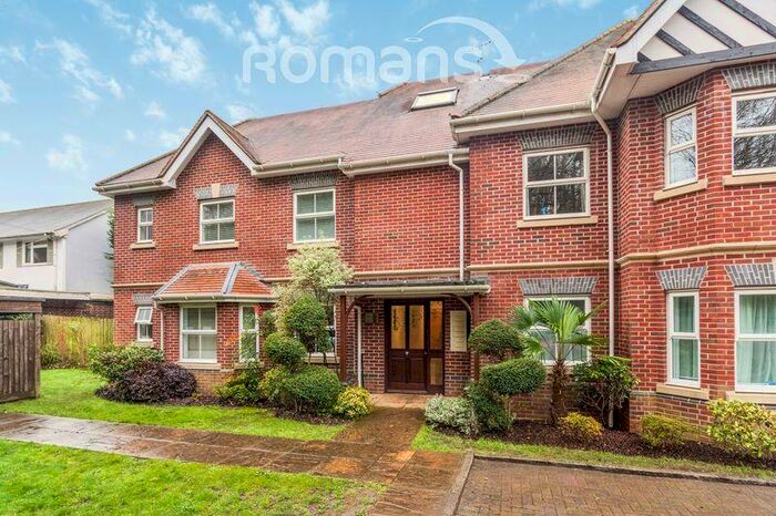 2 Bedroom Apartment To Rent In London Road, Windlesham, GU20