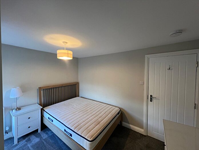 Property To Rent In Alpha Road, Crawley, RH11