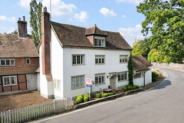 4 Bedroom Link Detached House For Sale In The Street, Slinfold, RH13