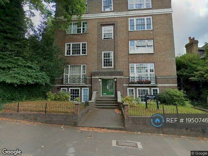 Studio To Rent In North Hill Court, London, N6