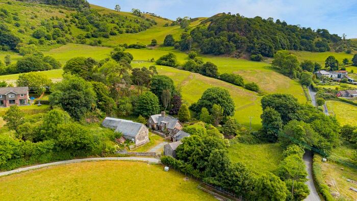 3 Bedroom Country House For Sale In Llansilin, Oswestry, Powys, Wales, SY10