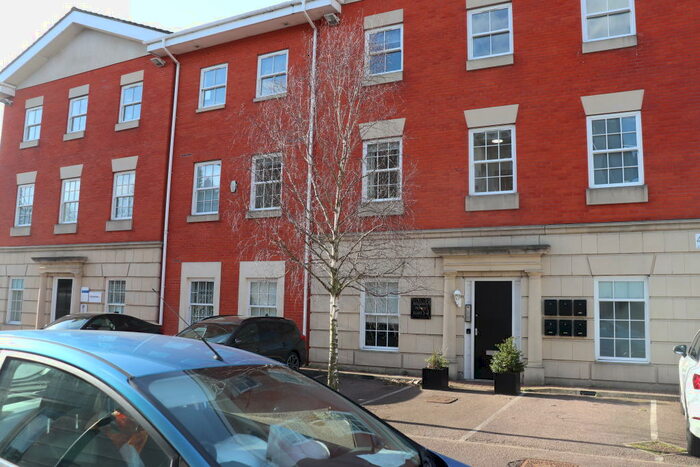 2 Bedroom Flat To Rent In Regency House Billericay, CM12
