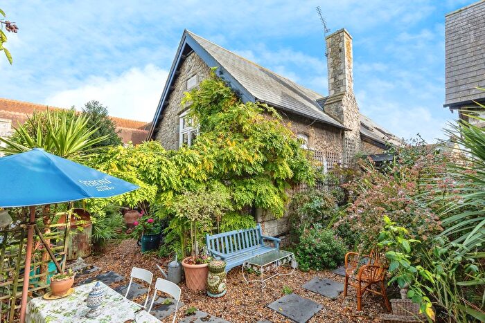 4 Bedroom Detached House For Sale In Buttway Lane, Rochester, Kent, ME3