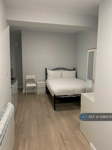 Studio To Rent In St. Johns Road, Wembley, HA9