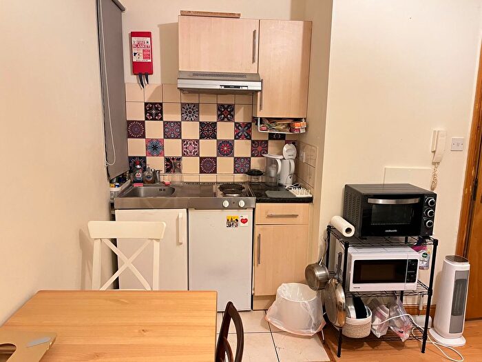 Studio To Rent In Archway Road, Highgate, N6