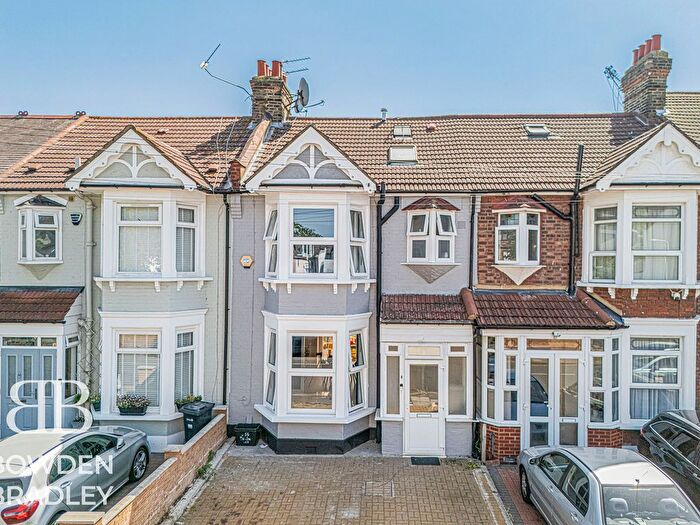 4 Bedroom Terraced House For Sale In Balfour Road, Ilford, IG1
