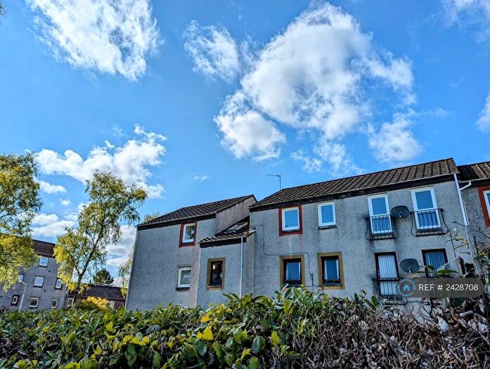 3 Bedroom Flat To Rent In Kerrera Place, Glenrothes, KY7