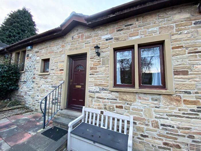 1 Bedroom Terraced Bungalow For Sale In The Courtyard, Crosland Moor, Huddersfield, HD4