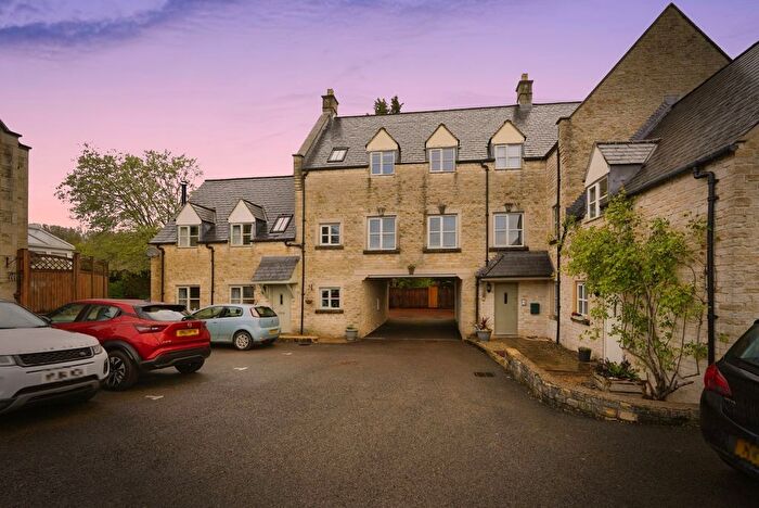2 Bedroom Flat For Sale In Webbs Court, Northleach, Gloucestershire, GL54
