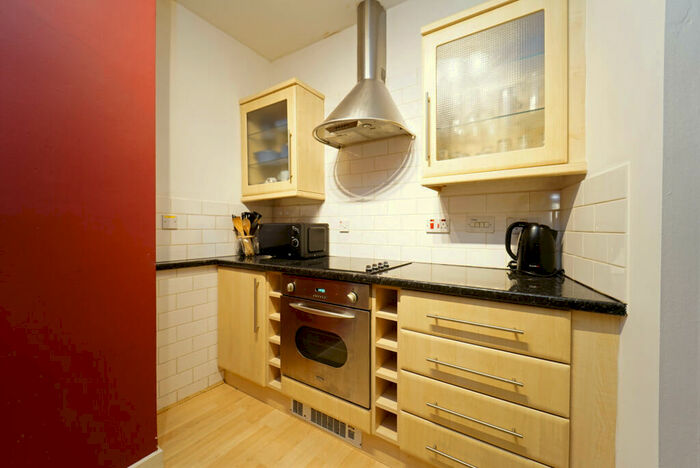 2 Bedroom Terraced House To Rent In Victoria House -, The Headrow, Leeds, West Yorkshire, LS1
