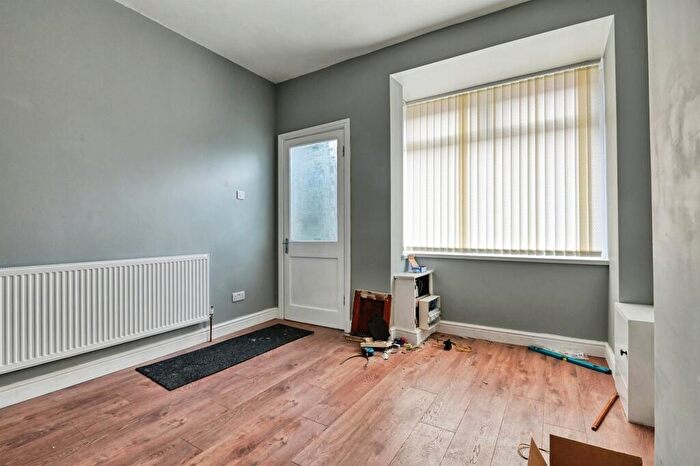 3 Bedroom Terraced House For Sale In Pretoria Road, Birmingham, B9