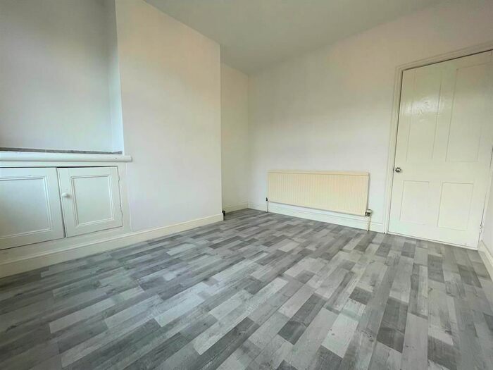 2 Bedroom Terraced House To Rent In Station Street, Wigston, LE18