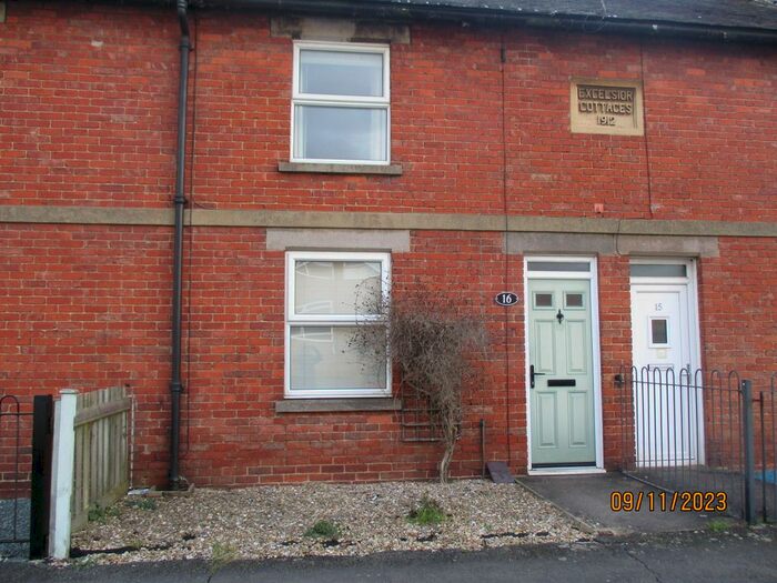2 Bedroom Terraced House To Rent In Long Row, Oakham, LE15