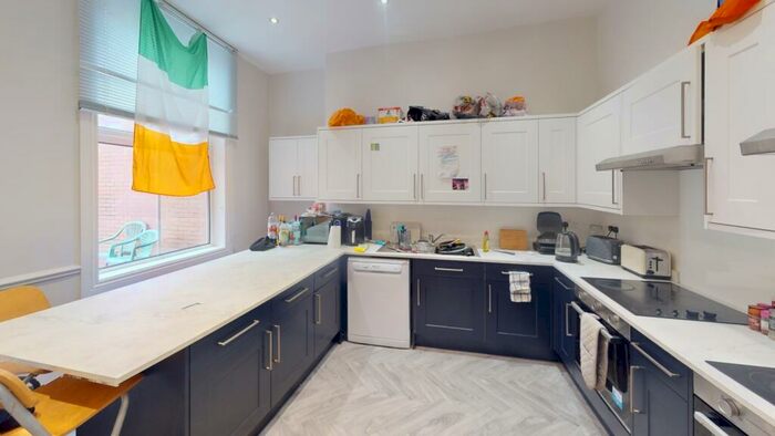 8 Bedroom Semi-Detached House To Rent In Addison Street, Nottingham, NG1