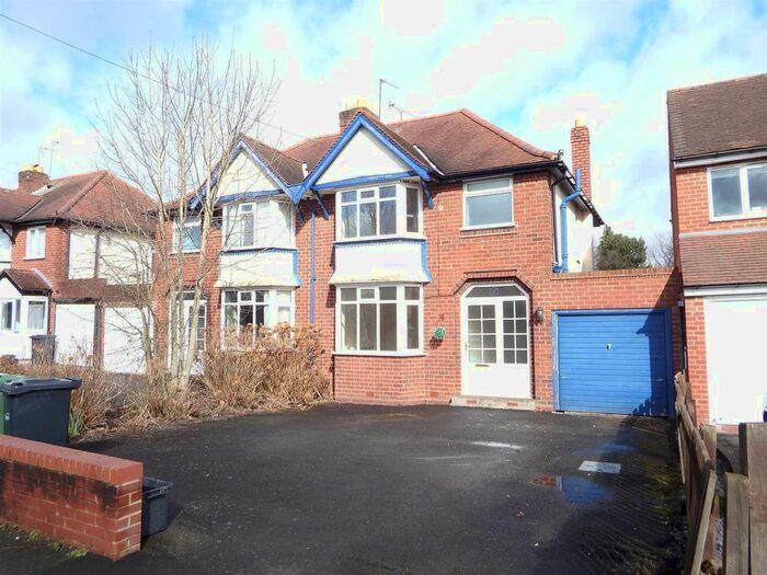 3 Bedroom Semi-Detached House To Rent In Causey Farm Road, Halesowen, B63