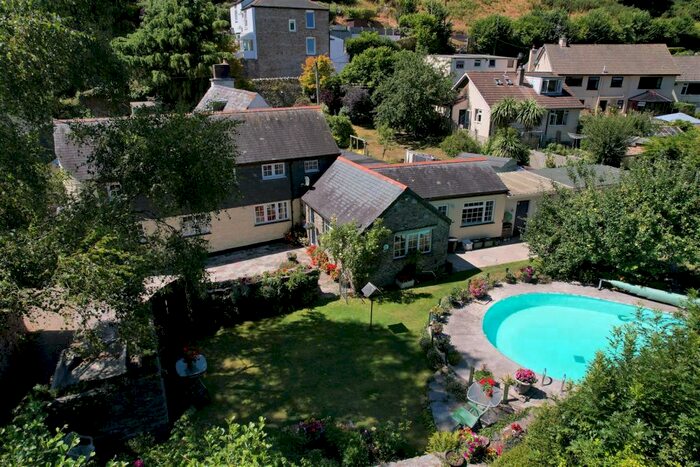 4 Bedroom Cottage For Sale In Brixton Torr, Plymouth, PL8