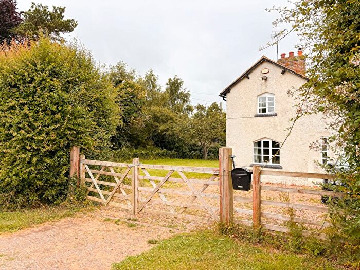 2 Bedroom Cottage To Rent In Kites Hall Cottage, Old, Rn., NN6