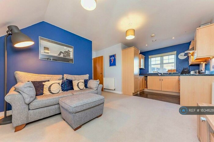 2 Bedroom Flat To Rent In Ascot Drive, Letchworth Garden City, SG6