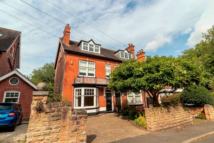 4 Bedroom Semi-Detached House To Rent In Grosvenor Avenue, Mapperley Park, NG3