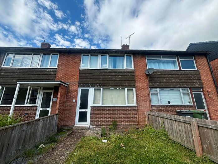 3 Bedroom Terraced House To Rent In Alphington Road, Exeter, EX2