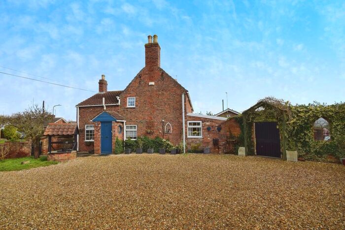 3 Bedroom Detached House For Sale In Gunby Road, Orby, PE24