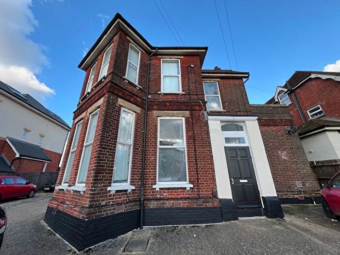 Property To Rent In Cobden Avenue, Bitterne Park, Southampton, SO18