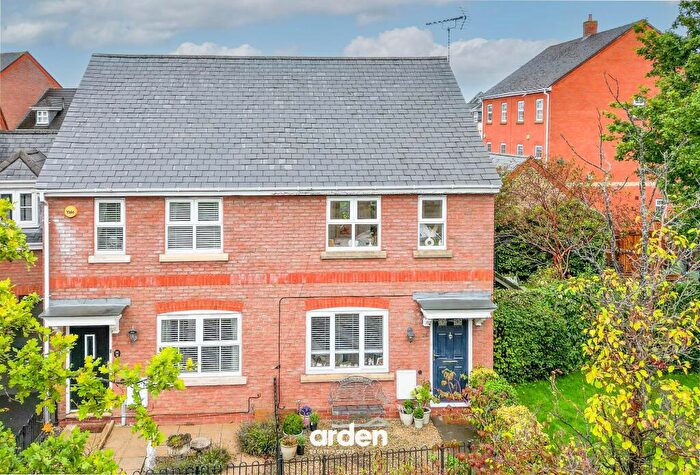 3 Bedroom Semi-Detached House For Sale In Buckridge Lane, Shirley, B90
