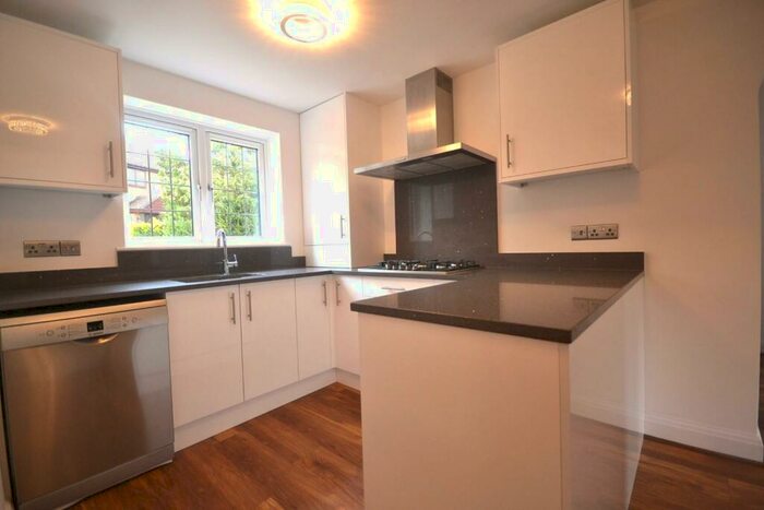 4 Bedroom House To Rent In Cutbush Close, Lower Earley, RG6