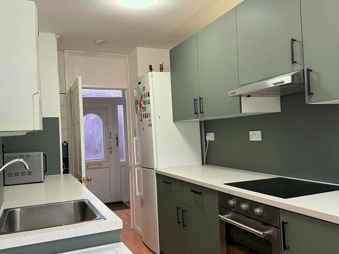 2 Bedroom Terraced House To Rent In Manor Grove, London, Peckham, SE15