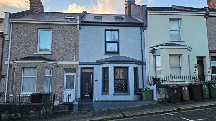 3 Bedroom Terraced House For Sale In Holdsworth Street, Plymouth, PL4