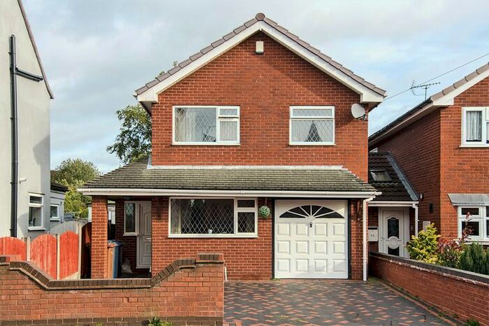 3 Bedroom Detached House To Rent In Cross Street, Chase Terrace, Burntwood WS7