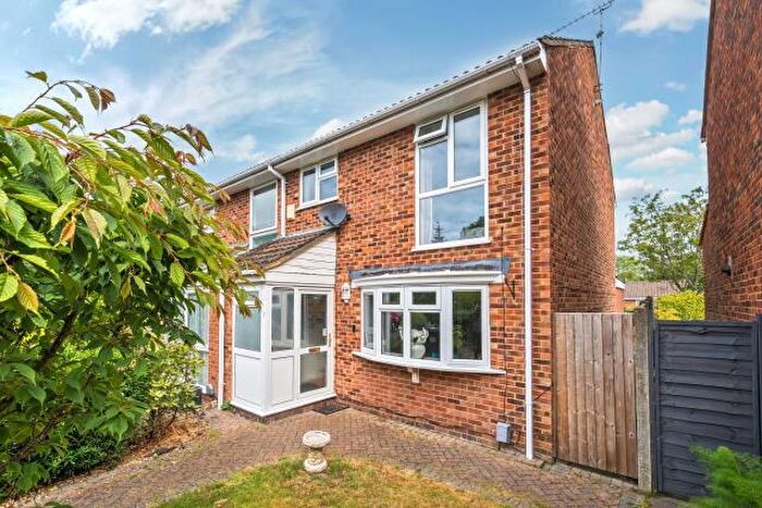 3 Bedroom End Of Terrace House For Sale In Honister Walk, Camberley, GU15