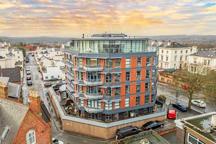 2 Bedroom Flat For Sale In Western Terrace, The Park, NG7