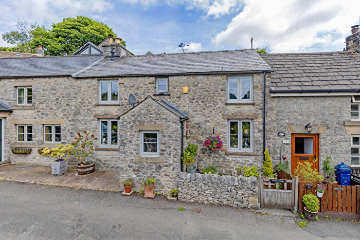 3 Bedroom Terraced House For Sale In Lower Terrace Road, Tideswell, Buxton, SK17