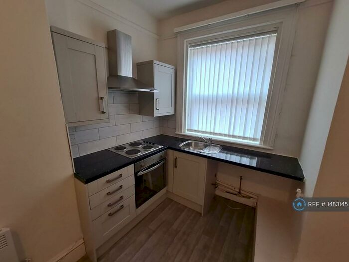2 Bedroom Flat To Rent In Bromwich Street, Bolton, BL2