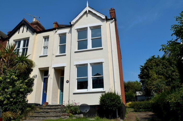 3 Bedroom End Of Terrace House To Rent In Queens Road, Leigh-On-Sea, SS9