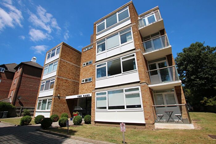 3 Bedroom Flat To Rent In Brondesbury Park, London, NW6