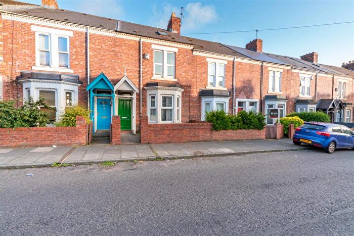 4 Bedroom Terraced House To Rent In £pppw - Warwick Street, Heaton, NE6